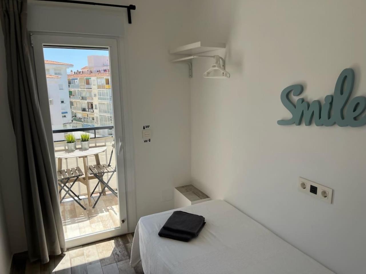 Apartament 3 Hab Con Parking Junto A La Playa Nerja