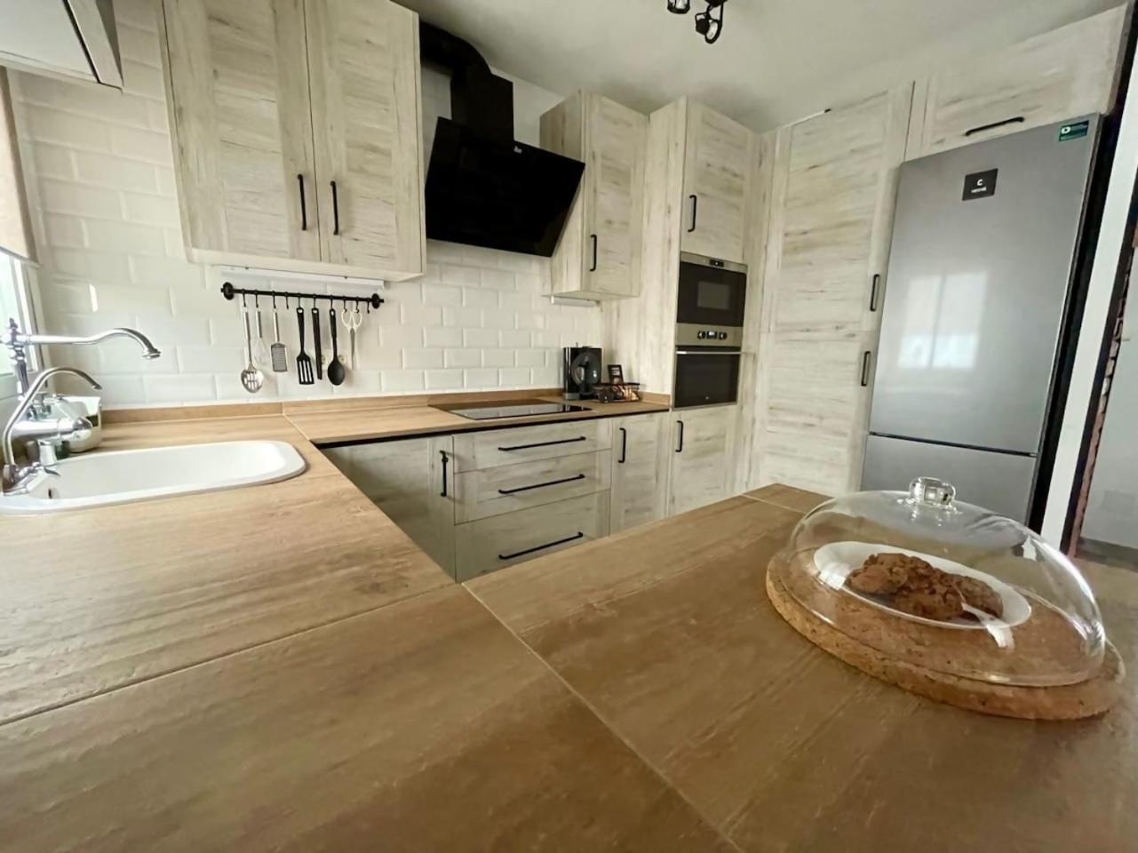 3 Hab Con Parking Junto A La Playa Apartament Nerja